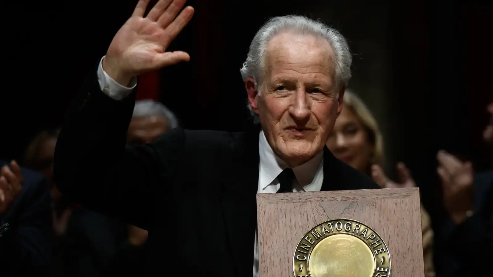 صاحب "ملحمة" آل باتشينو ودي نيرو.. منح مايكل مان جائزة لوميير