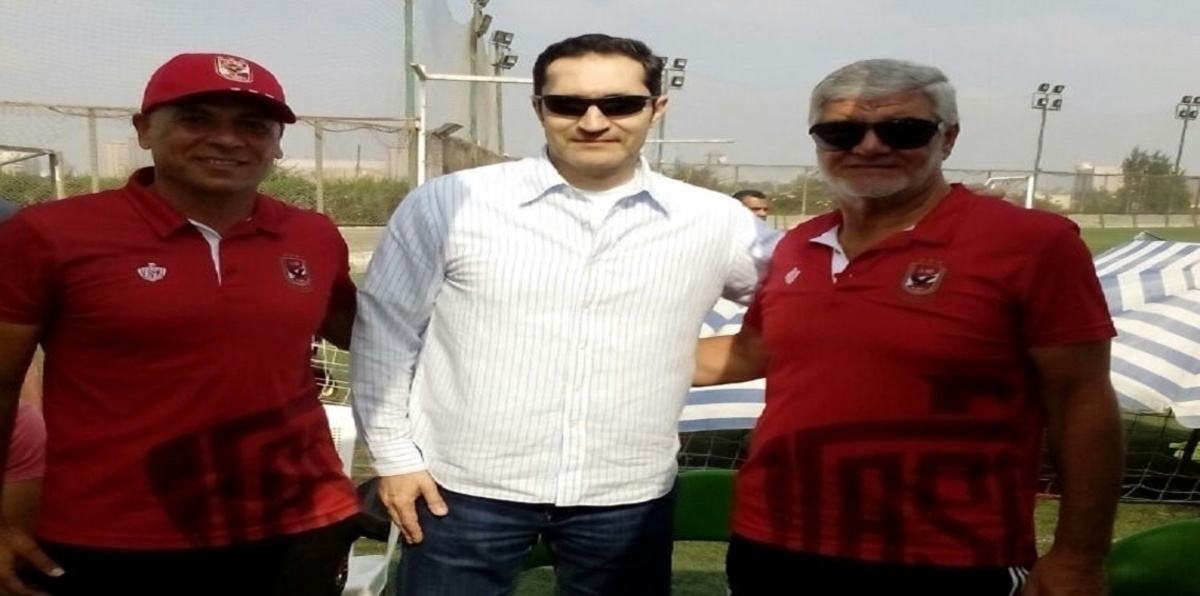 سر زيارة علاء مبارك للنادي الأهلي المصري (صور)