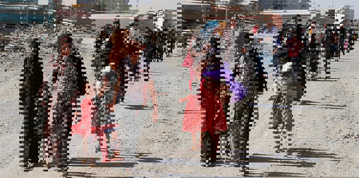 العبادي: أعدنا نصف النازحين إلى مدنهم في العراق