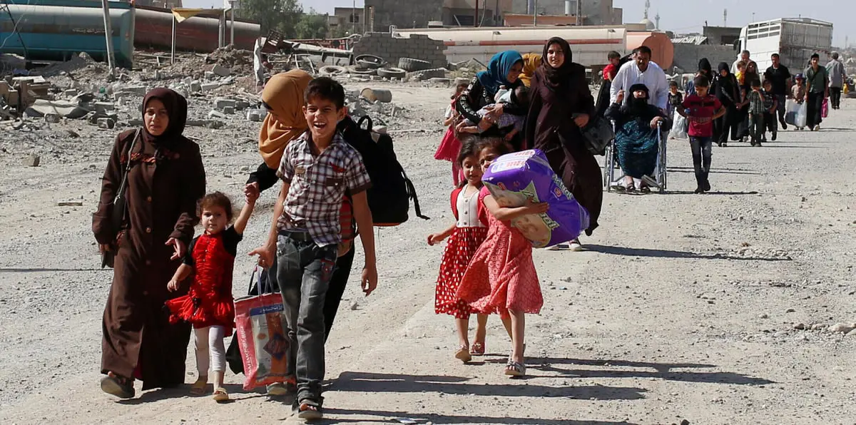 العبادي: أعدنا نصف النازحين إلى مدنهم في العراق