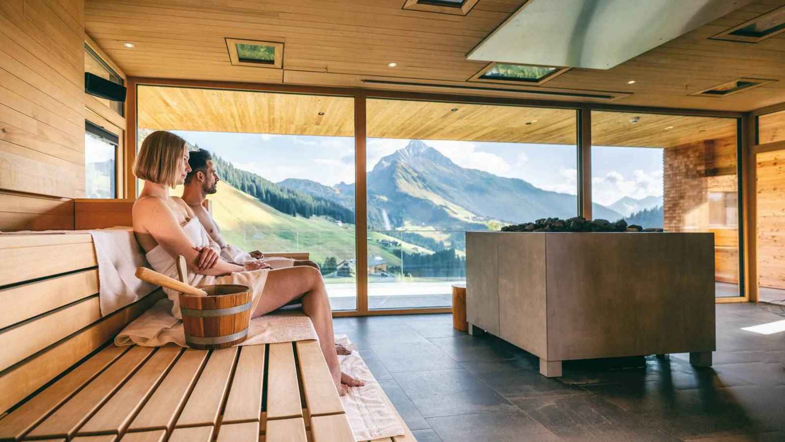 "الساونا".. ملاذ صحي ودافئ لتعزيز الصحة والاسترخاء خلال الشتاء