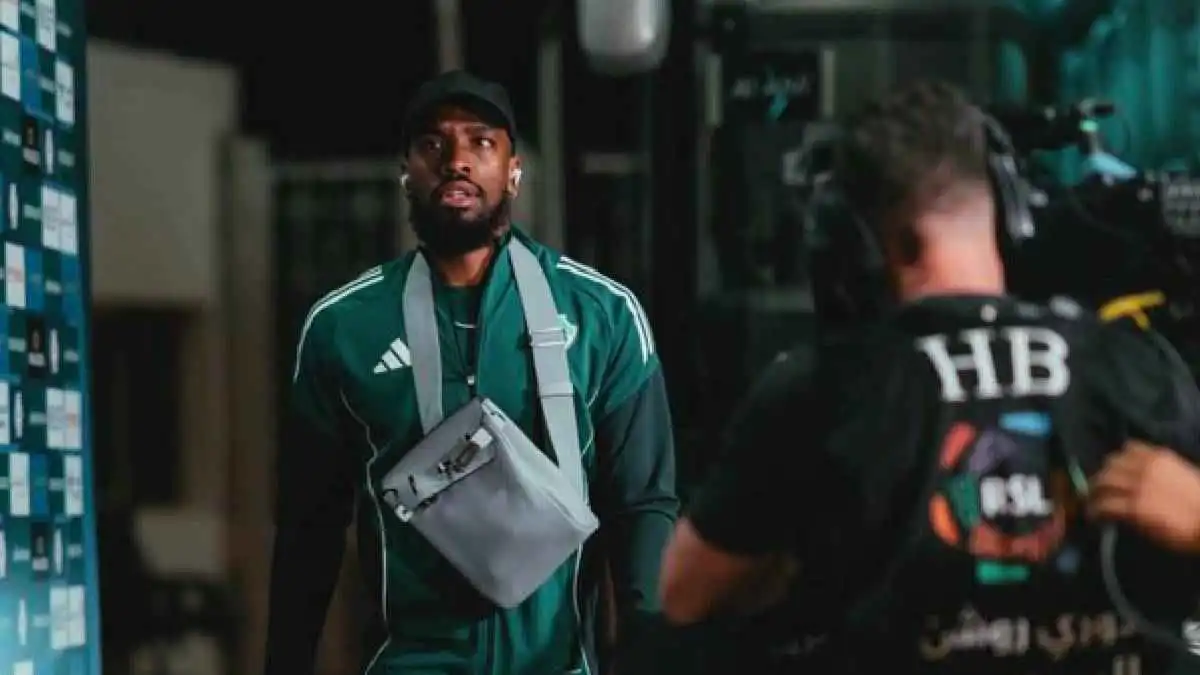 إيفان توني مهاجم الأهلي السعودي