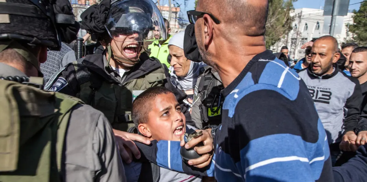 نادي الأسير: الاحتلال الإسرائيلي يعتقل 300 طفل ويحرمهم من التعليم