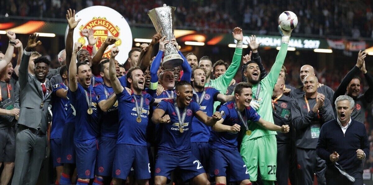 مانشستر يونايتد يتوج بالدوري الأوروبي ويتأهل لدوري أبطال أوروبا (فيديو)