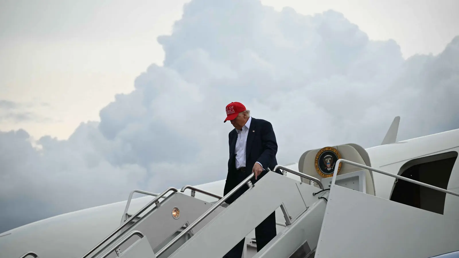 "أود أن يزورنا".. رئيس بلدية هيروشيما يرد على ترامب