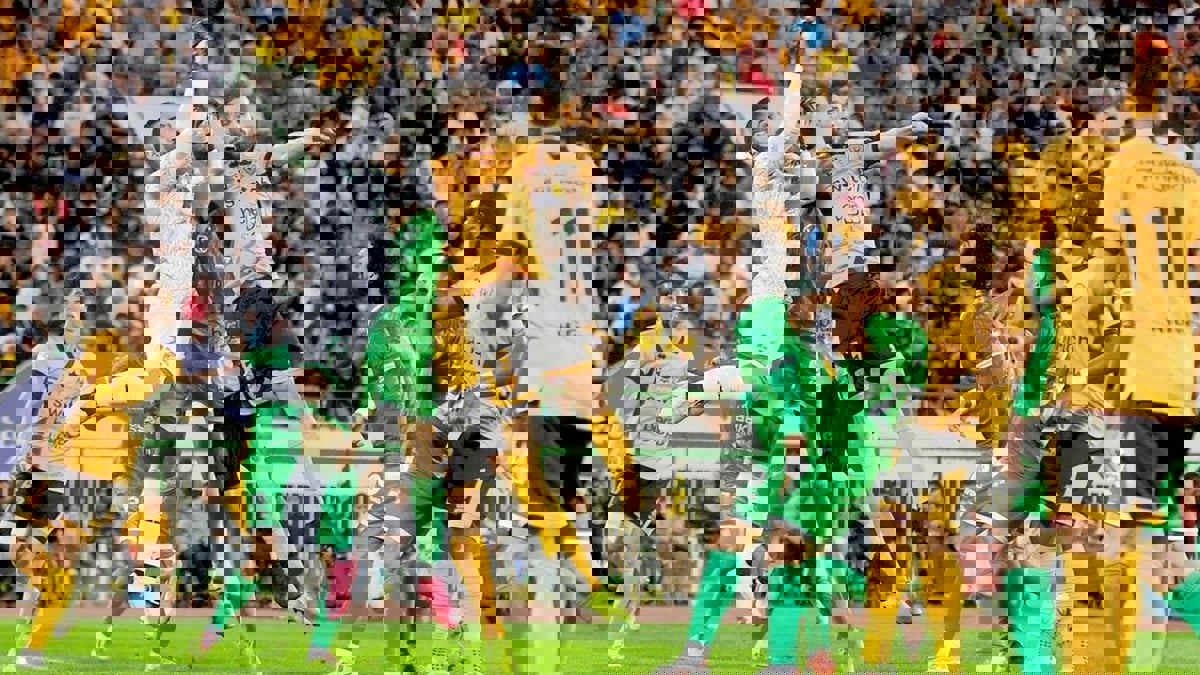 الموعد والقنوات الناقلة والتشكيل المتوقع لمباراة كاظمة ضد العربي في الدوري الكويتي
