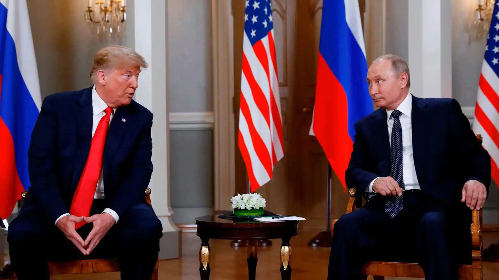 كيف تحوّل الحوار بين واشنطن وموسكو إلى "معركة نفط وعقوبات"؟