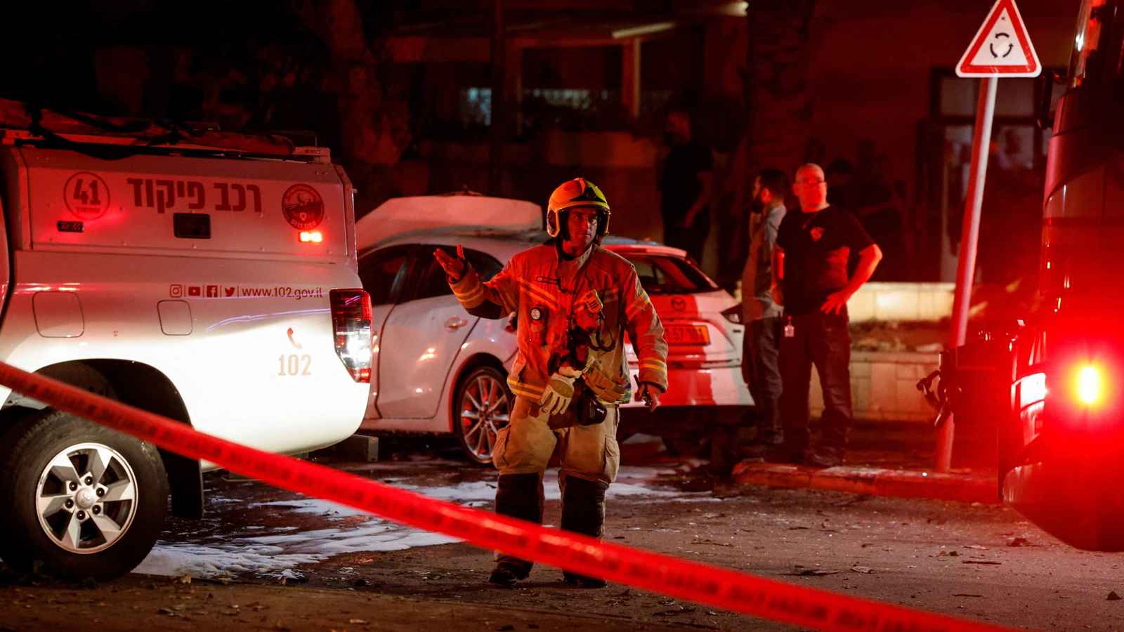 صفارات إنذار في القدس وتل أبيب.. إسرائيل تعترض صواريخ أطلقت من اليمن