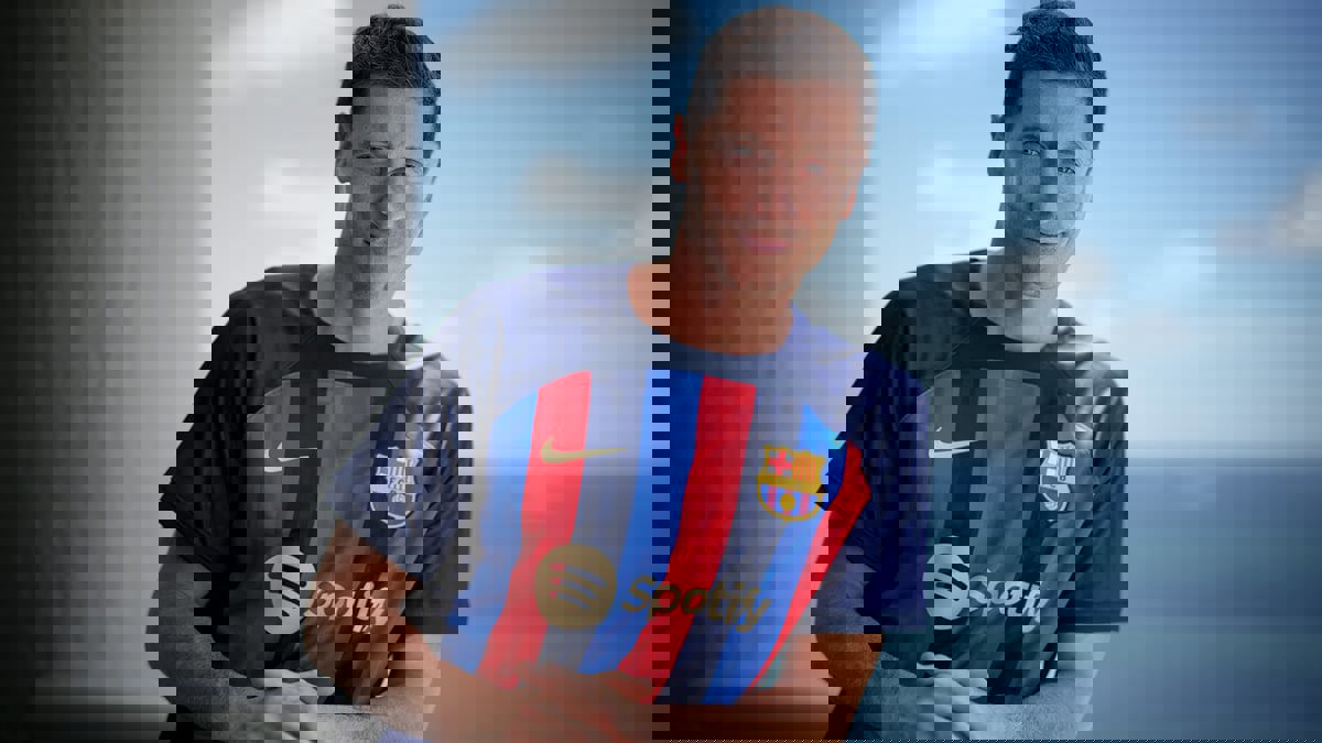 ليفاندوفسكي: تواجدي مع برشلونة يمثل تحديًا جديدًا لي