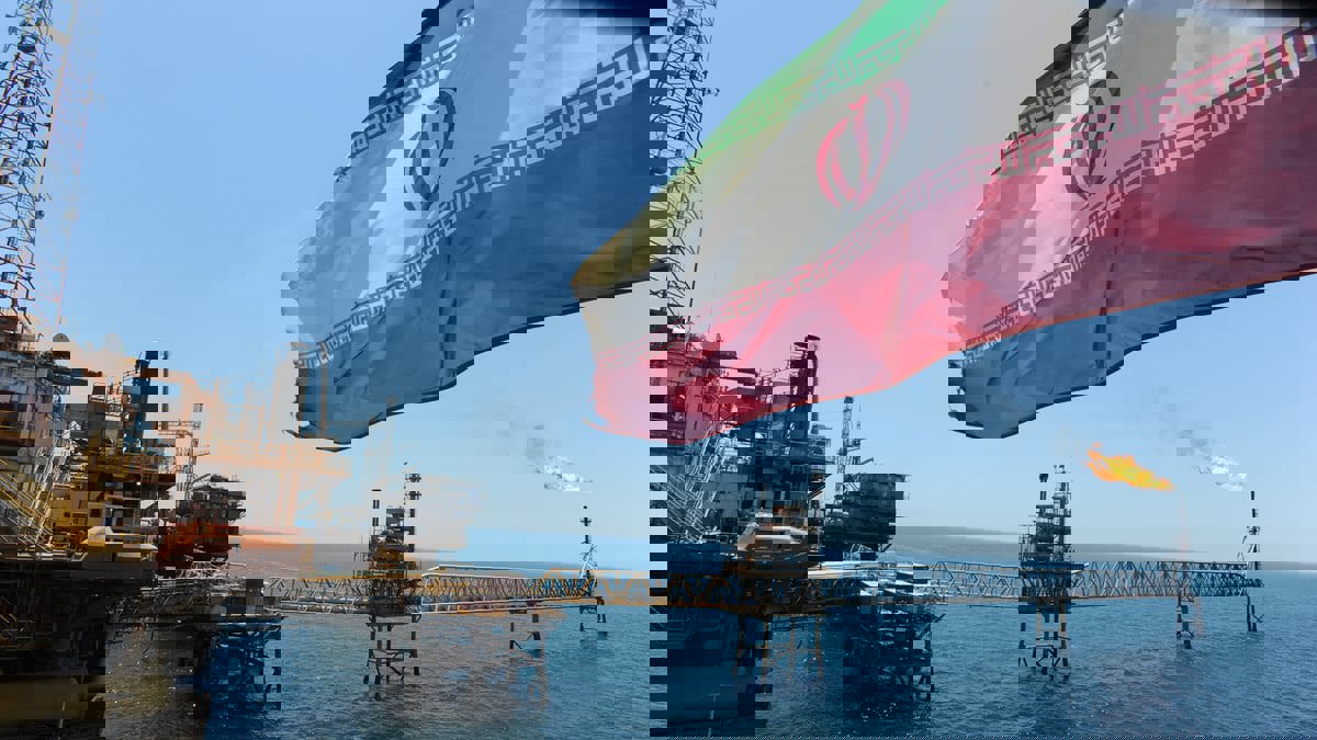 إيران: حجم إنتاج النفط ارتفع إلى مستوى ما قبل العقوبات