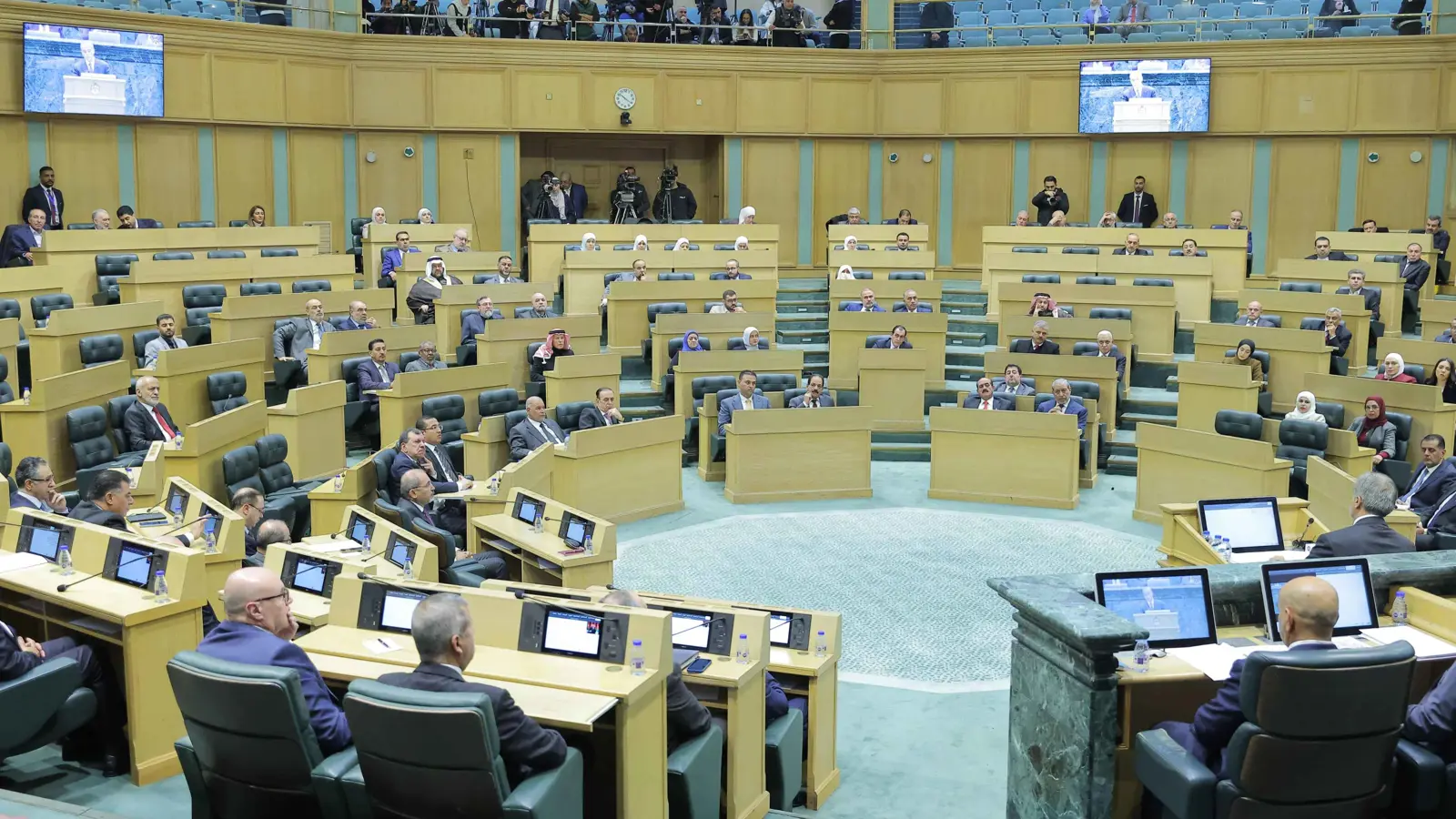 إخفاق تام.. "الإخوان المسلمون" في انتخابات رئاسة لجان البرلمان الأردني