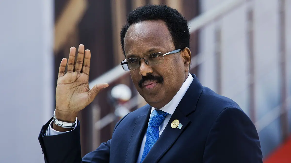 رئيس الصومال يوقع قانونا مثيرا للجدل يمدد ولايته لسنتين‎