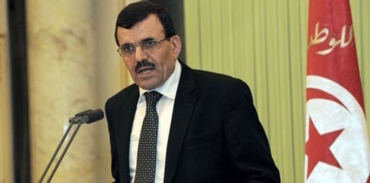 تونس.. علي العريض يمثل أمام المحكمة بقضية اغتيال شكري بلعيد