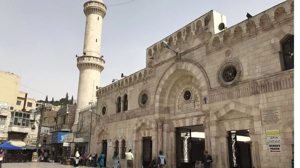 المسجد الحسيني شاهد على تطور الحياة في عمان (صور)