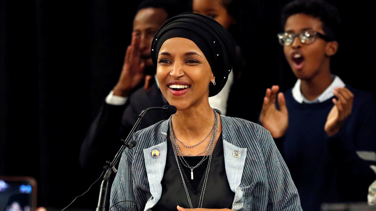 لانتقادها دعم إسرائيل.."النواب الأمريكي" يصوت على مشروع قرار لإدانة إلهان عمر