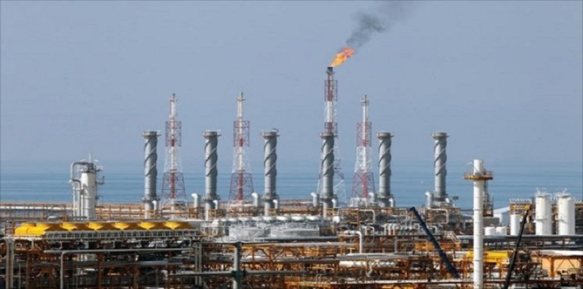 واردات آسيا من النفط الإيراني تهبط 16.2% في نوفمبر