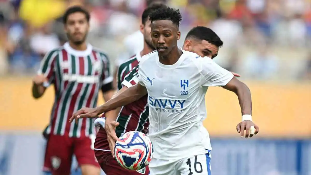 بعد تألقه في كأس العالم.. عرضان أوروبيان لنجم الهلال السعودي