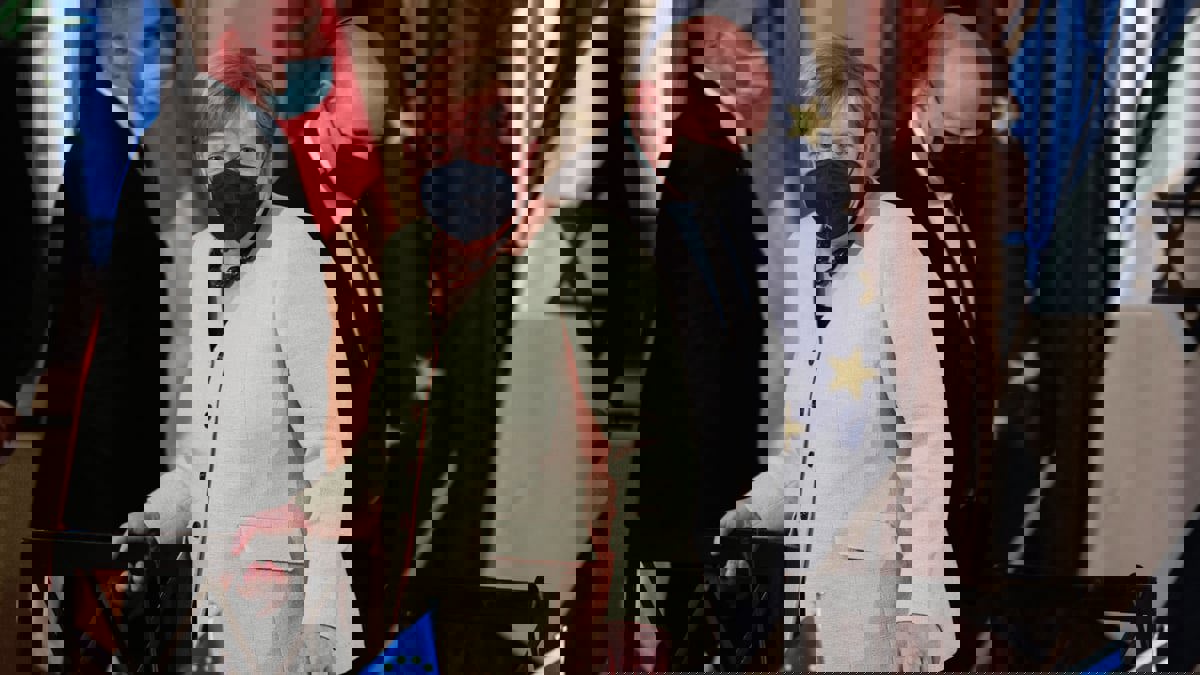 ميركل: الأسابيع المقبلة حاسمة بالنسبة للاتفاق النووي مع إيران