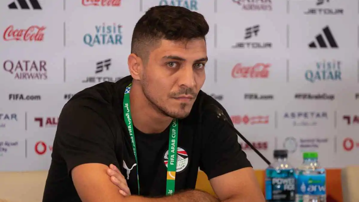 "اخرج ليس هذا وقته".. محمد شريف يكشف سر جداله مع مدرب منتخب مصر