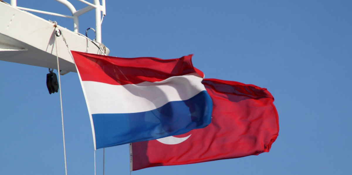 الحكومة الهولندية تعيد العلاقات الدبلوماسية مع تركيا