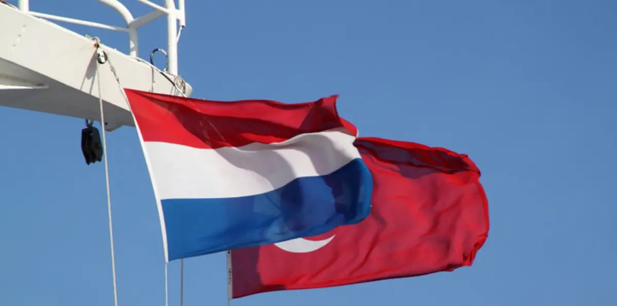 الحكومة الهولندية تعيد العلاقات الدبلوماسية مع تركيا