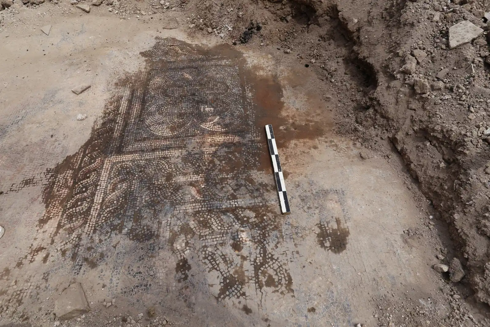 اللوحة الفسيفسائية