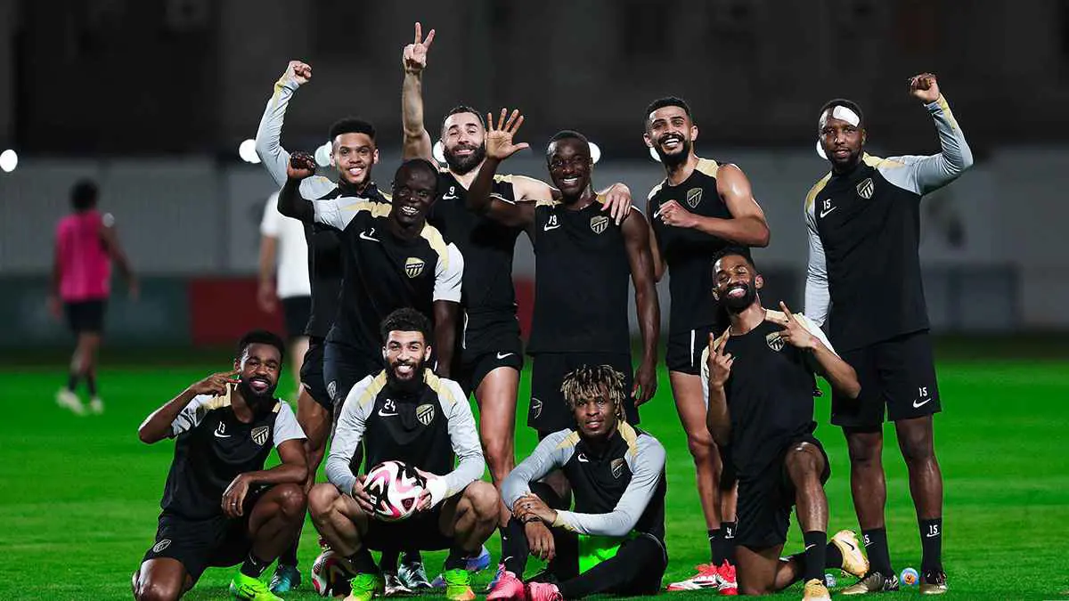 خبر مفرح وسط صدمة الغيابات.. الاتحاد يستعيد نجما مهما أمام الشباب