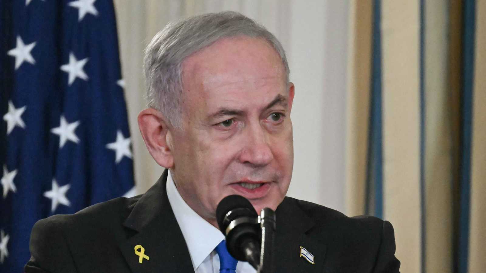 "يديعوت أحرونوت": نتنياهو يوجّه وفده المفاوض بالالتزام بـ"خطة ترامب"