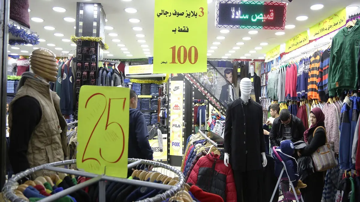 "حملات التنزيلات".. طريق تجار غزة لتفادي السجن وضرائب "حماس"