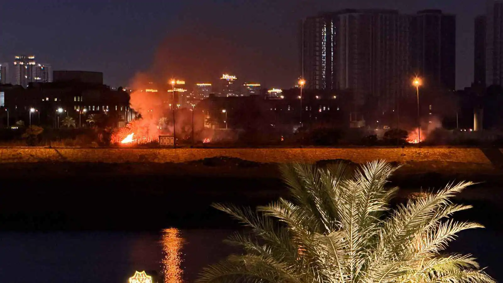 العراق.. انفجارات بمحيط مطار بغداد وإسقاط مسيرة في أربيل