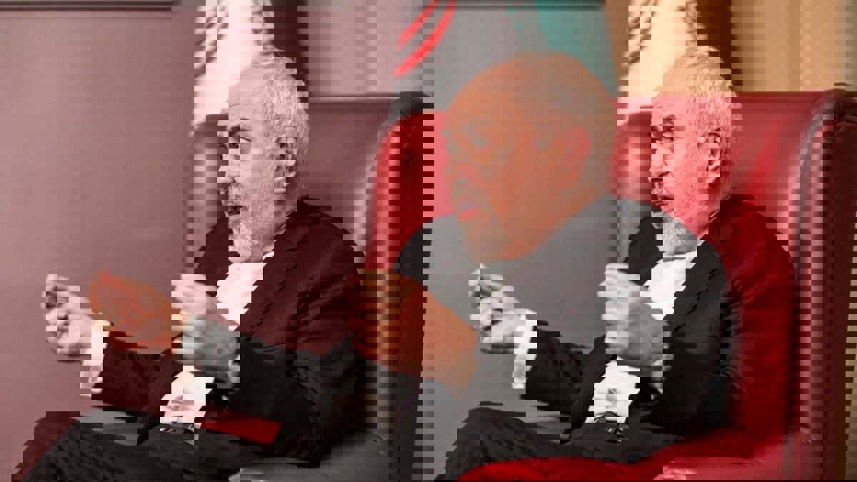 ظريف: ينبغي على أمريكا وأوروبا معالجة سبب تراجع إيران عن التزاماتها النووية