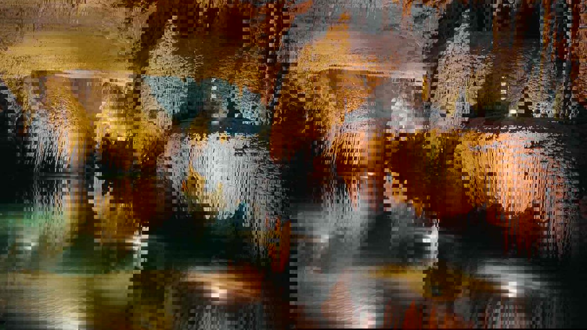 عجائب تحت الأرض.. تعرّف على الكهوف الأكثر إبهارًا في العالم