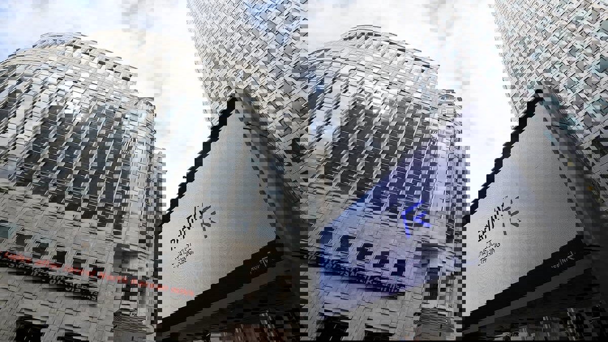 الاتحاد الأوروبي يحقق في عرض بورصة لندن للاستحواذ على "رفينيتيف"‎