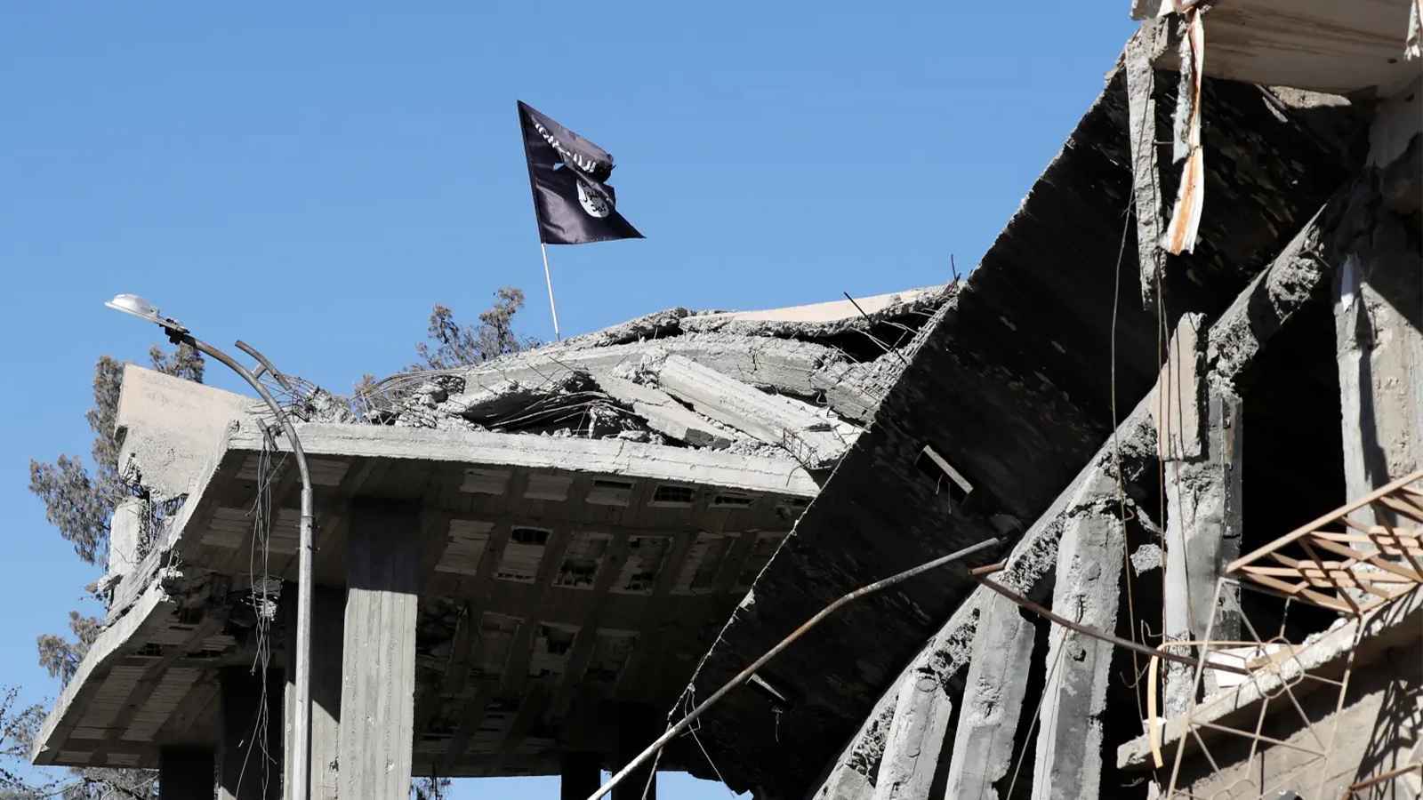 "داعش" يطل برأسه في سوريا.. دعاية أم محاولة لاستقطاب حلفاء الشرع "المتشددين"؟