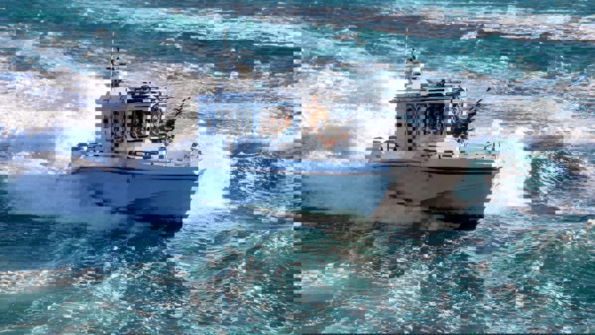 بسبب هجمات الحوثيين.. شحنات نفط تبحث عن بدائل للبحر الأحمر