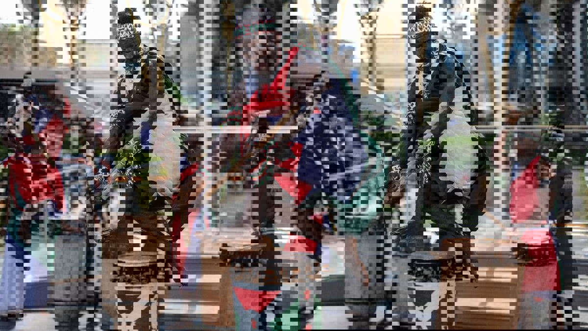 "أعاجيب" بوروندي تتألق في إكسبو دبي (صور وفيديو)