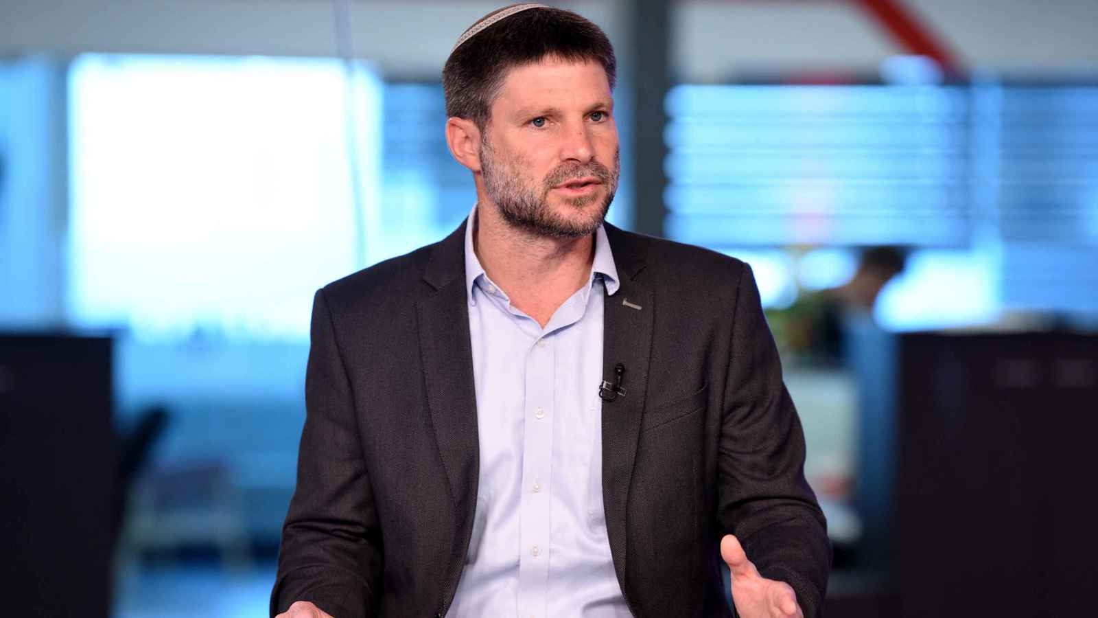 مهددا بإسقاط الحكومة.. سموتريتش يتوقع عودة الحرب على حماس