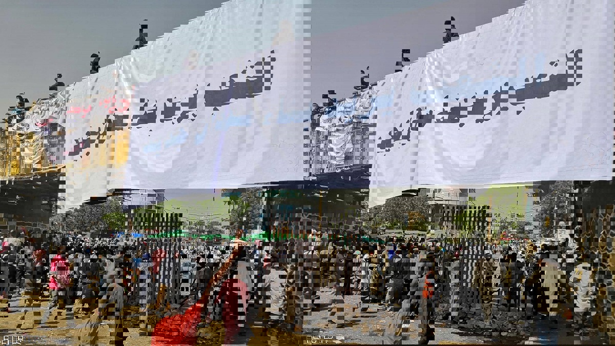 الاتحاد الأوروبي يطالب الجيش السوداني بنقل السلطة "سريعًا" إلى المدنيين