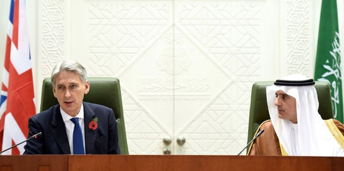 الجبير: إيران سبب الفتنة في العراق