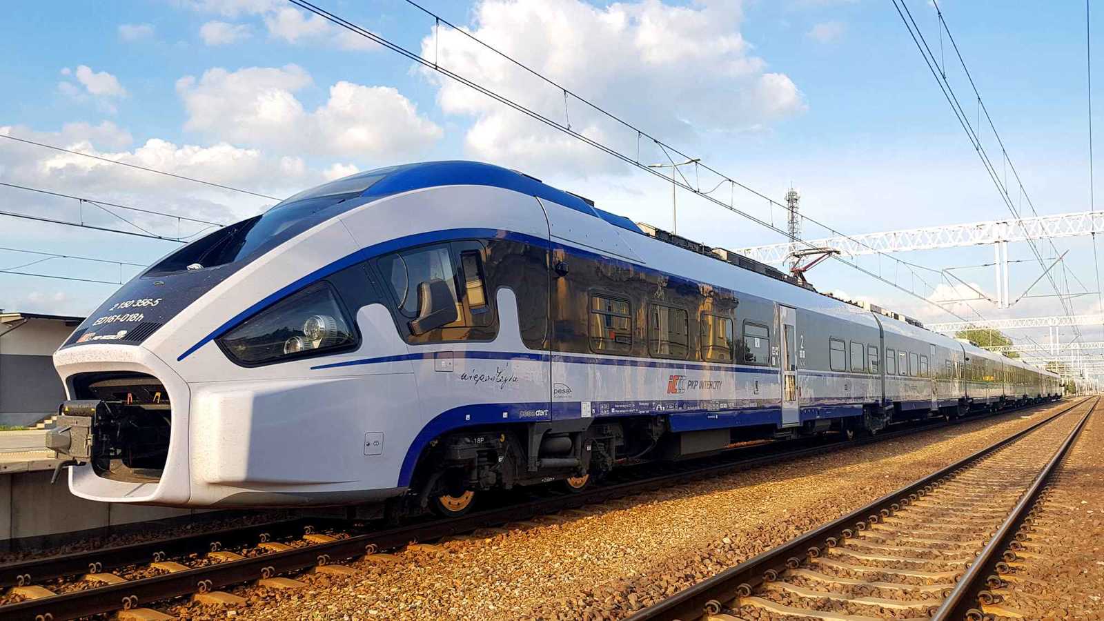 بعد توقف 13 عاما.. حلب "تُصافح" حماة مجددا بقطار تجريبي