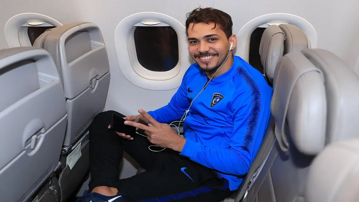 رسميًا.. إيقاف كارلوس إدواردو لاعب نادي الهلال السعودي مباراتين (صورة)