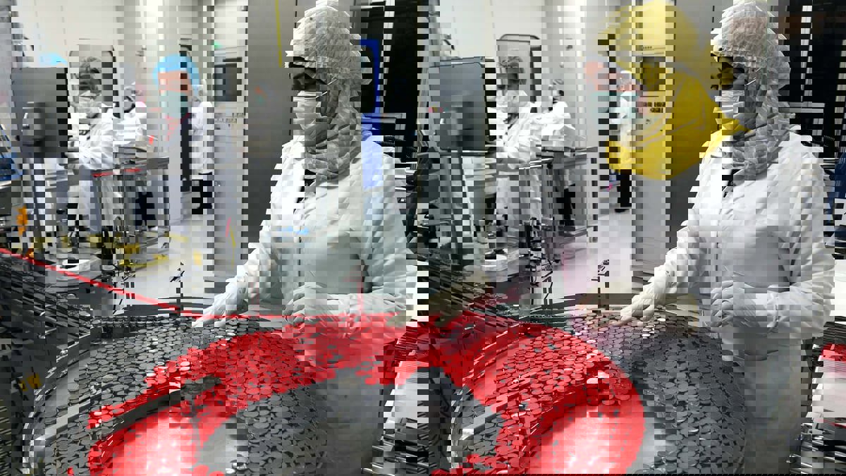 هل يمكن أن تصبح منطقة الشرق الأوسط وأفريقيا مركزا لتصنيع اللقاحات؟