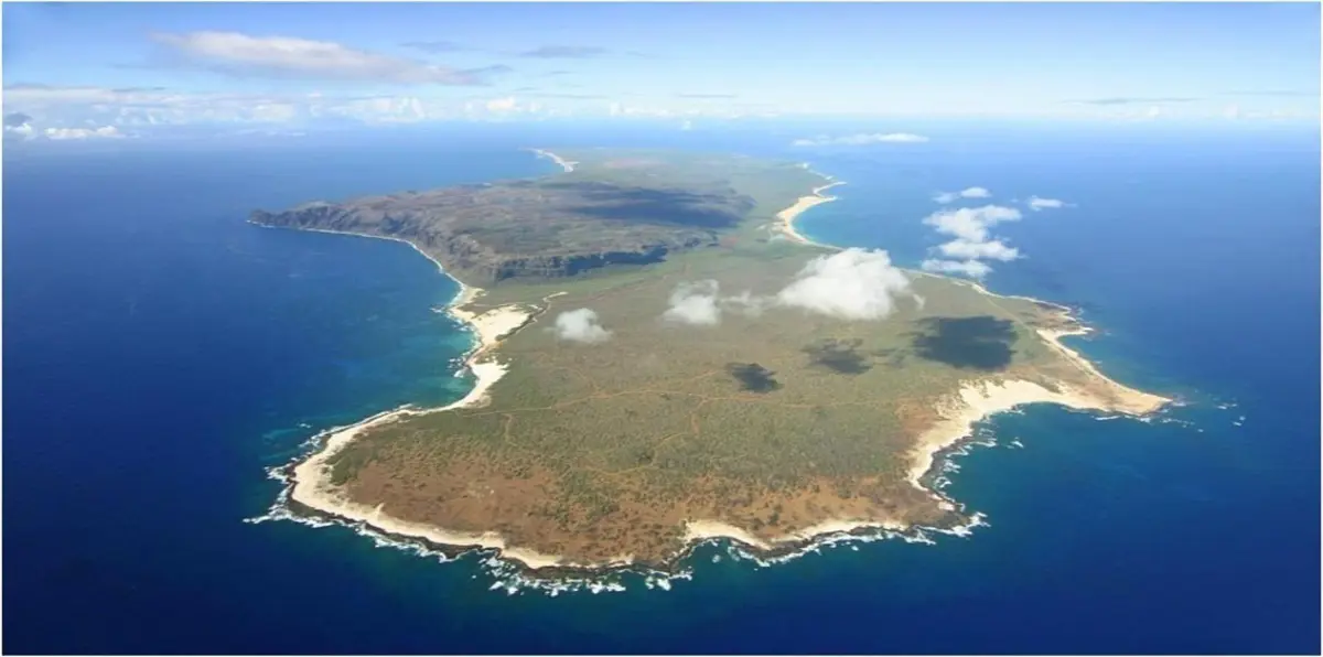 بالصور.. ظهور جزيرة جديدة قرب مثلث برمودا