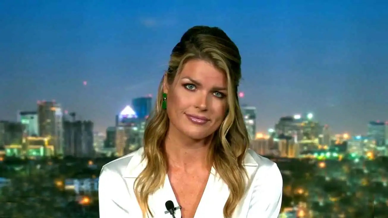 "ذكية وبارعة".. ترامب يرشح ليندسي هاليغان لمنصب مدعي عام فرجينيا