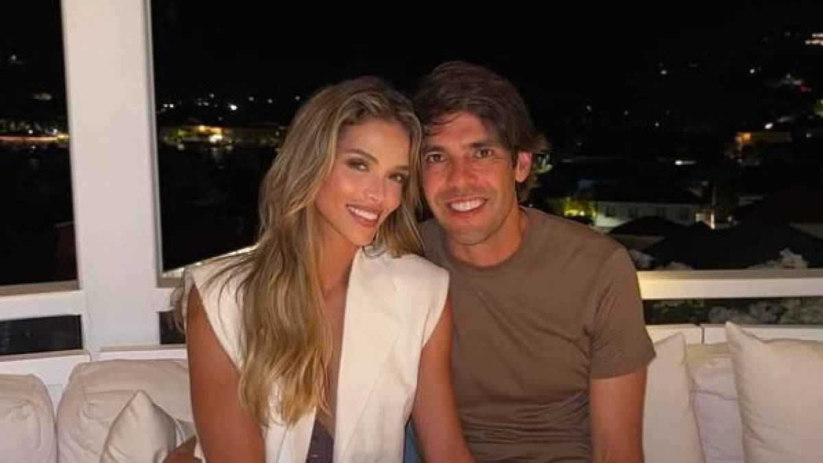 "ادخلْ المنزل سكراناً".. تعليقات صادمة على صورة كاكا وزوجته الجديدة (شاهد)