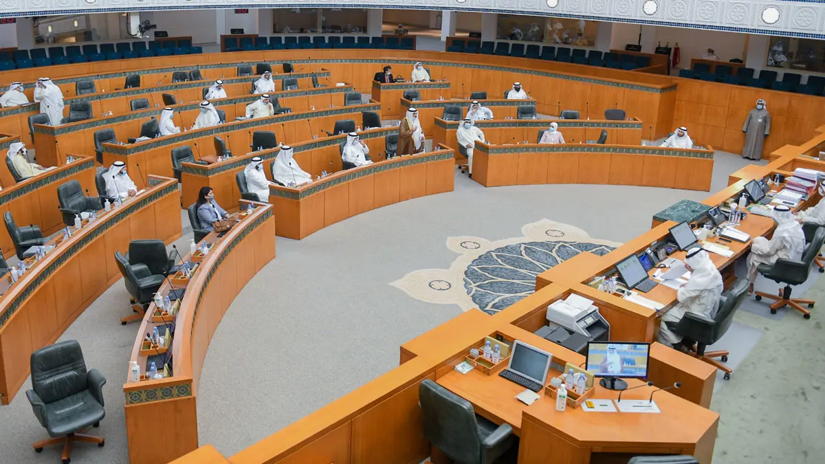 بعد تلويح نواب بتقديم طلب "عدم تعاون".. هل يتسبب التصعيد في حل مجلس الأمة الكويتي؟