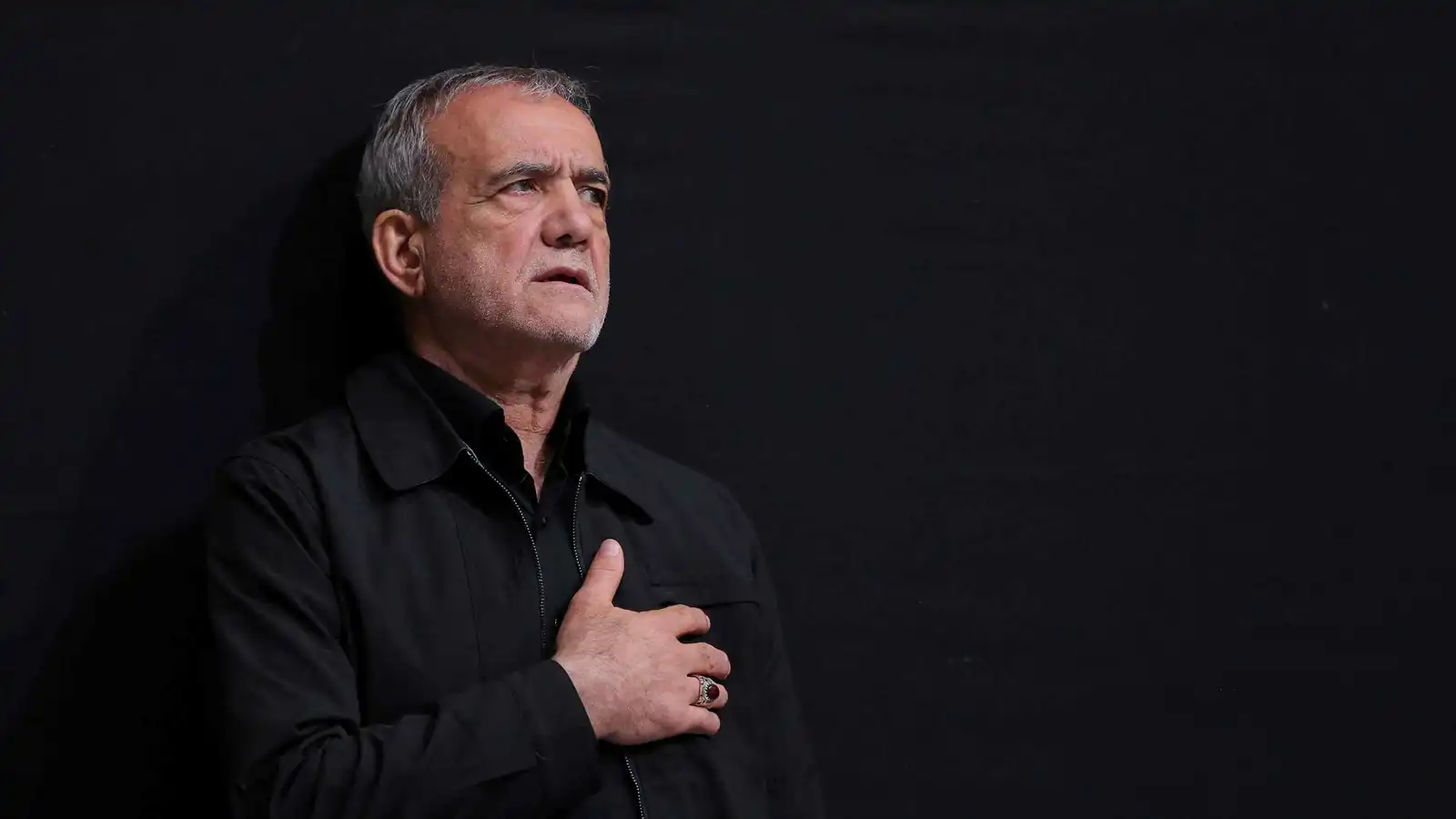 اعترف به بزشكيان وأنكره المتشددون.. تفوق إسرائيل الصاروخي "يقصف" النظام الإيراني