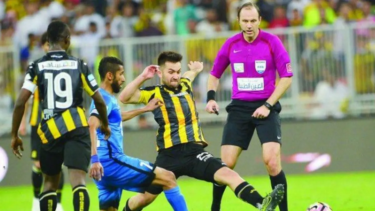 هل يحقق الاتحاد فوزه الأول في جدة هذا الموسم على حساب الهلال؟