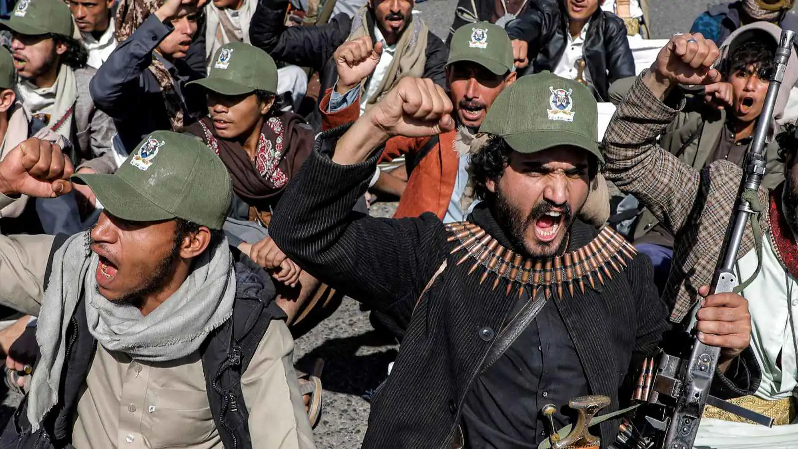 عناصر من ميليشيا الحوثي