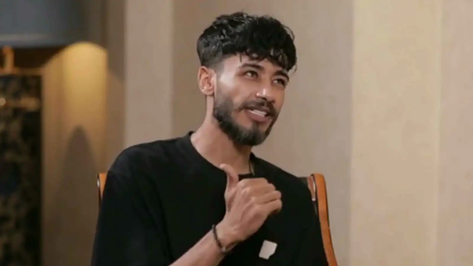 عنف وخيانة ونصب.. مفاجآت في قضية البلوغر "علاء الساحر"